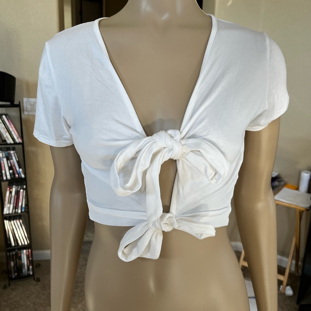 BOOHOO White Tie Crop Top